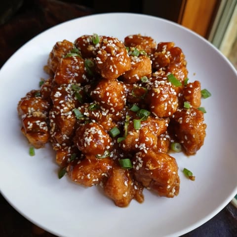Honey Sriracha Chicken Bites